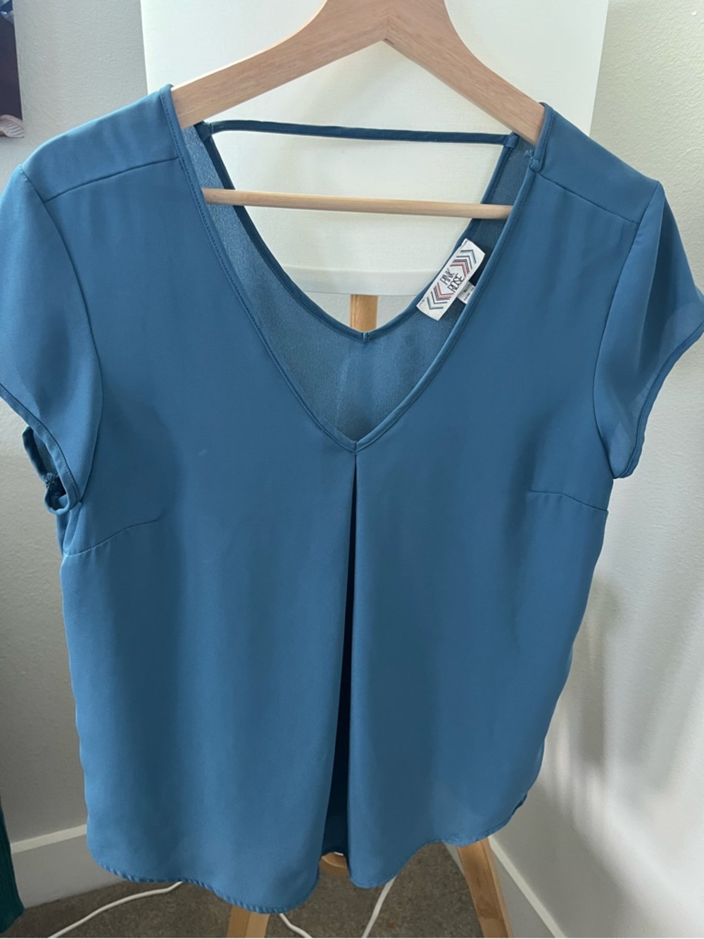 Relaxed V-Neck Short Sleeve Blouse in Slate Blue